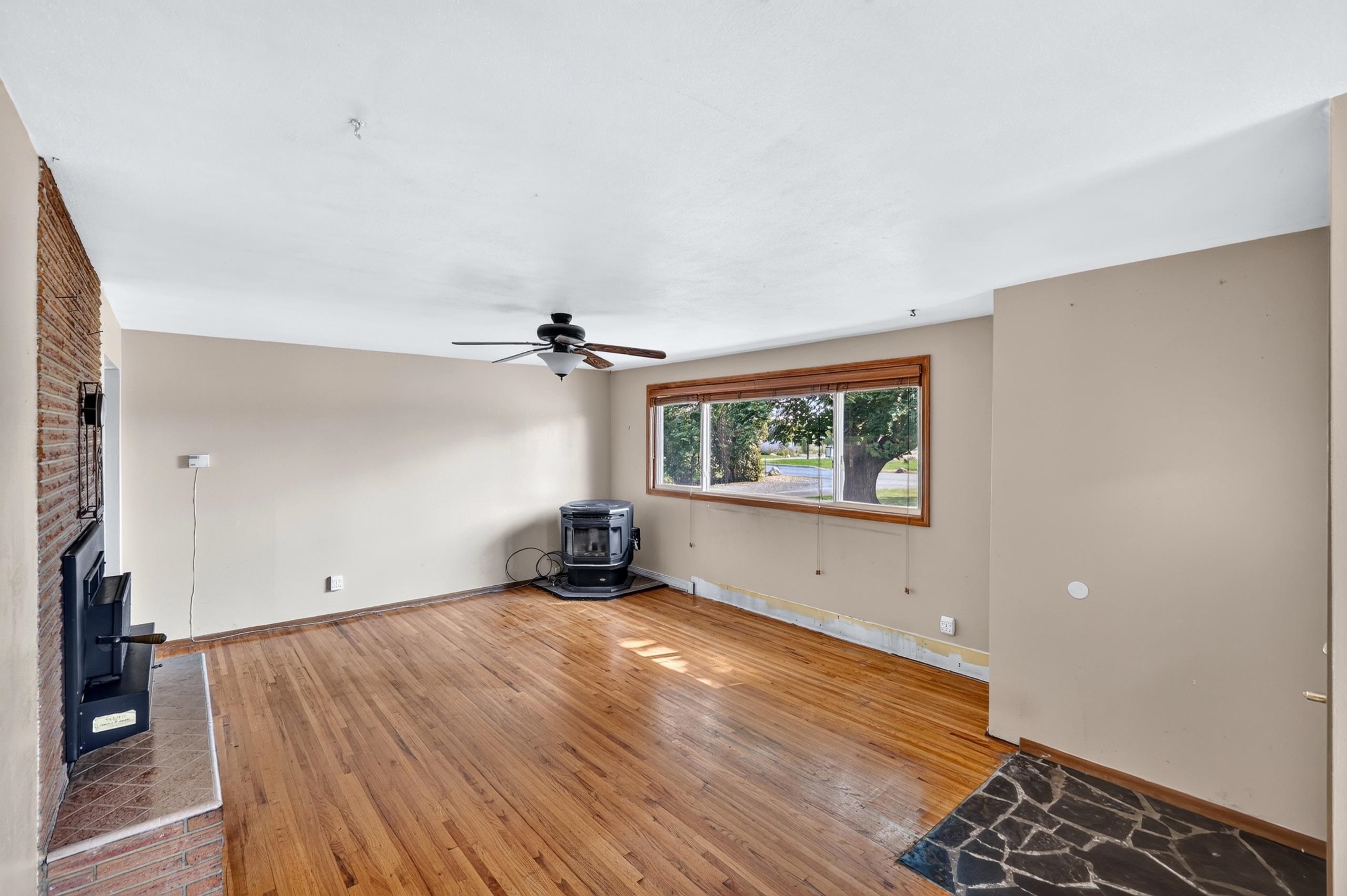 206 South Blake Road Spokane Valley, WA 99216 - Photo 4 of 50