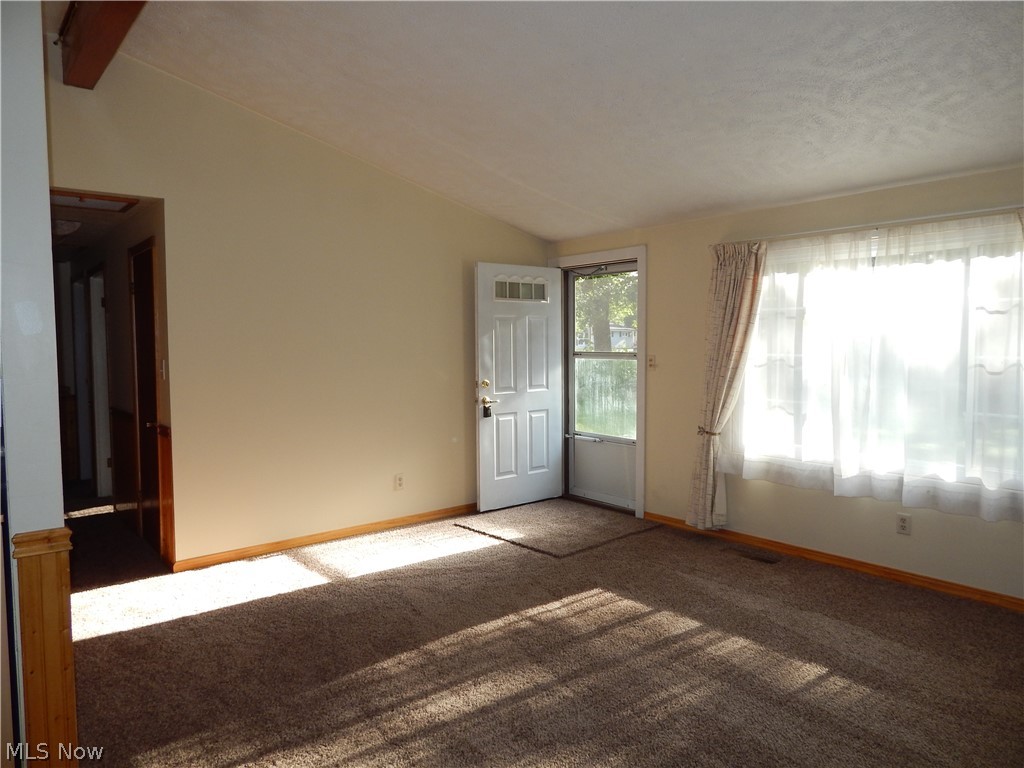 2877 Shelly Road Ravenna, OH 44266 - Photo 5 of 18