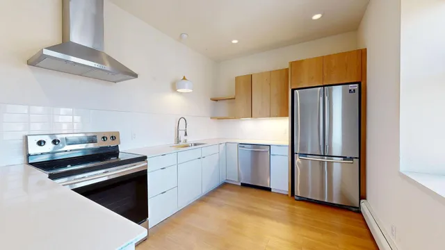 $1,695 | 2109 Blaisdell Avenue, Unit 302, Minneapolis, MN 55404