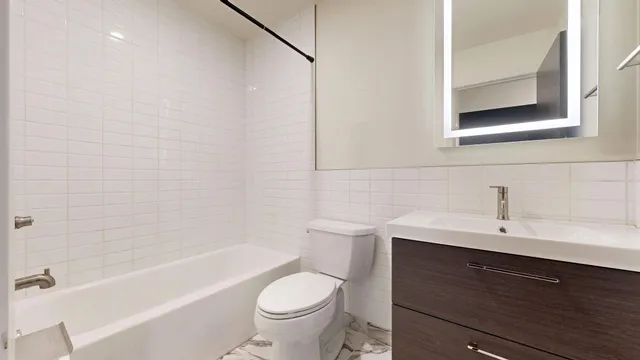 $1,695 | 2109 Blaisdell Avenue, Unit 302, Minneapolis, MN 55404