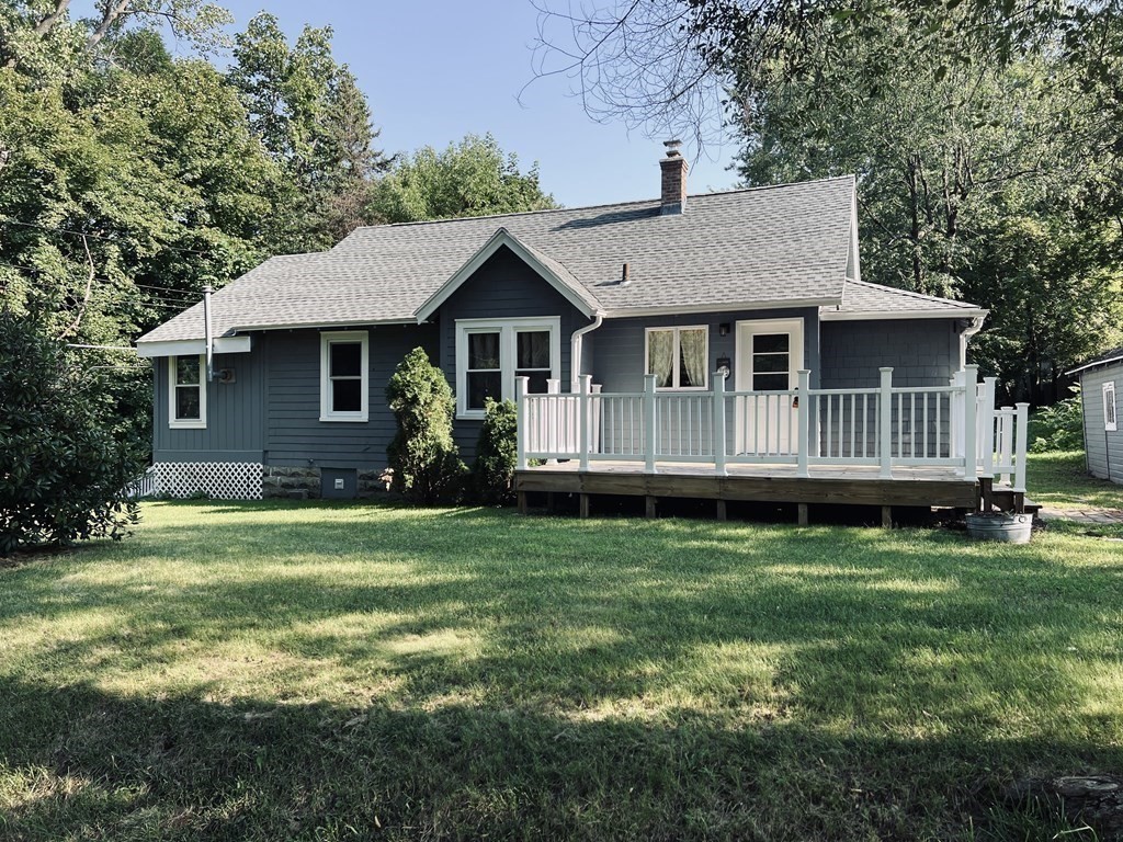 38 Larchmont Street Springfield, MA 01109 - Photo 1 of 29 Gallery Image 1