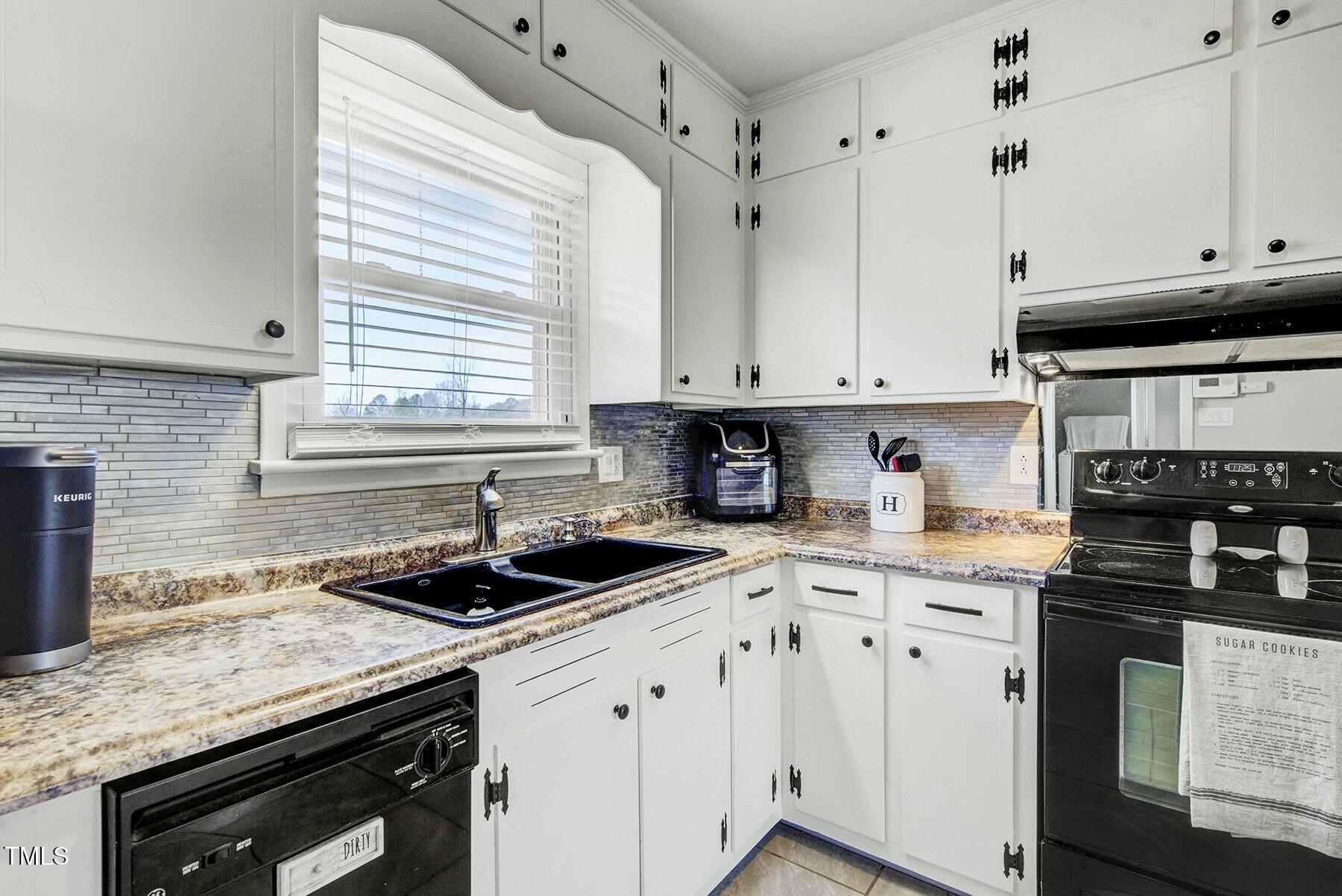1687 Galilee Road Smithfield, NC 27577 - Photo 15 of 42 tempImageBcYeeV