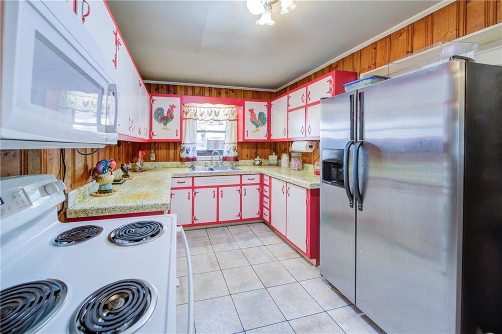 153 Dawson Forest Road East Dawsonville, GA 30534 - Photo 4 of 35