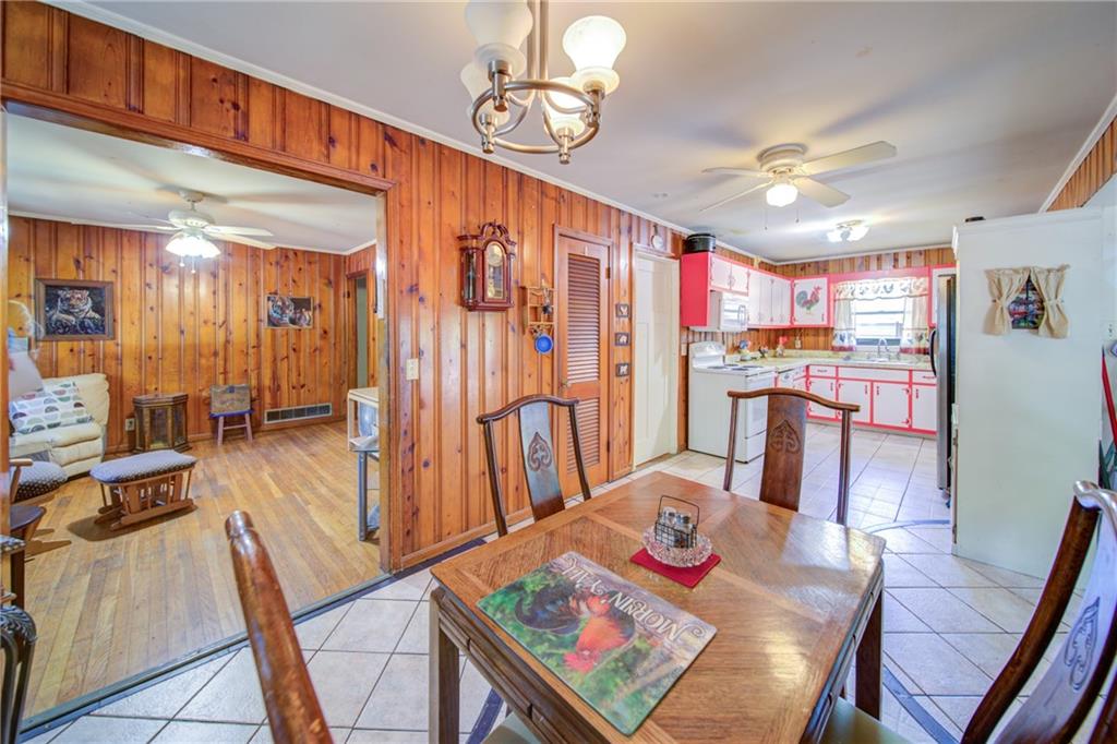 153 Dawson Forest Road East Dawsonville, GA 30534 - Photo 8 of 35