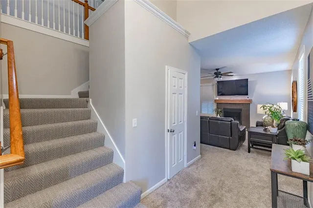 $329,950 | 34225 West 90th Circle, De Soto, KS 66018