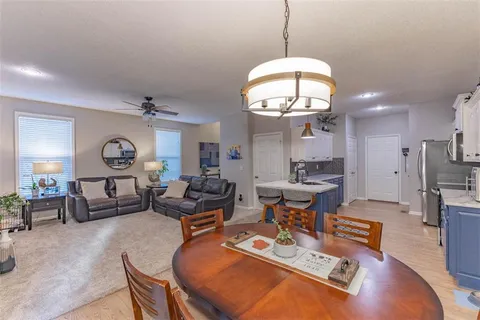 $329,950 | 34225 West 90th Circle, De Soto, KS 66018