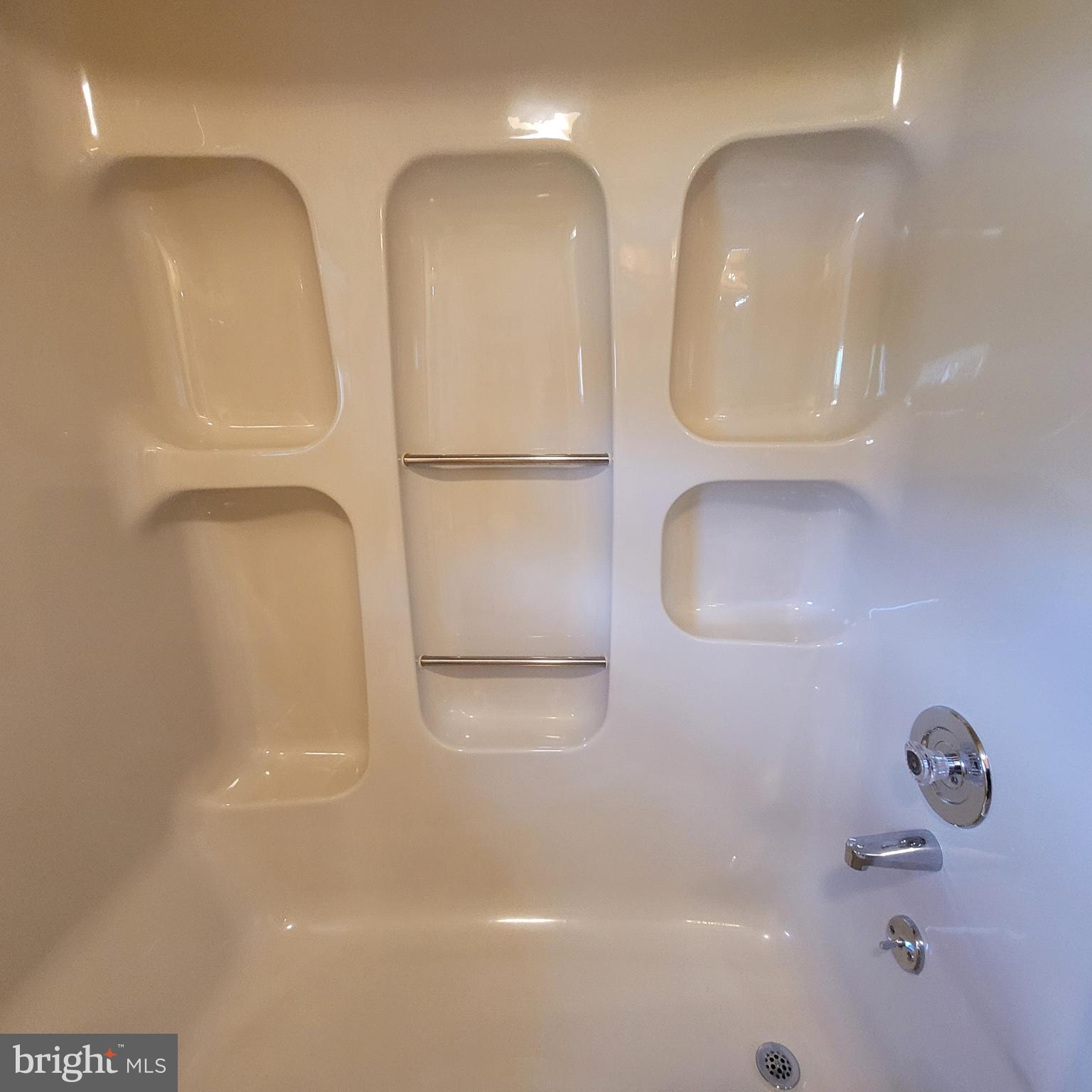 28 East Mill Road Maple Shade, NJ 08052 - Photo 25 of 42 tub