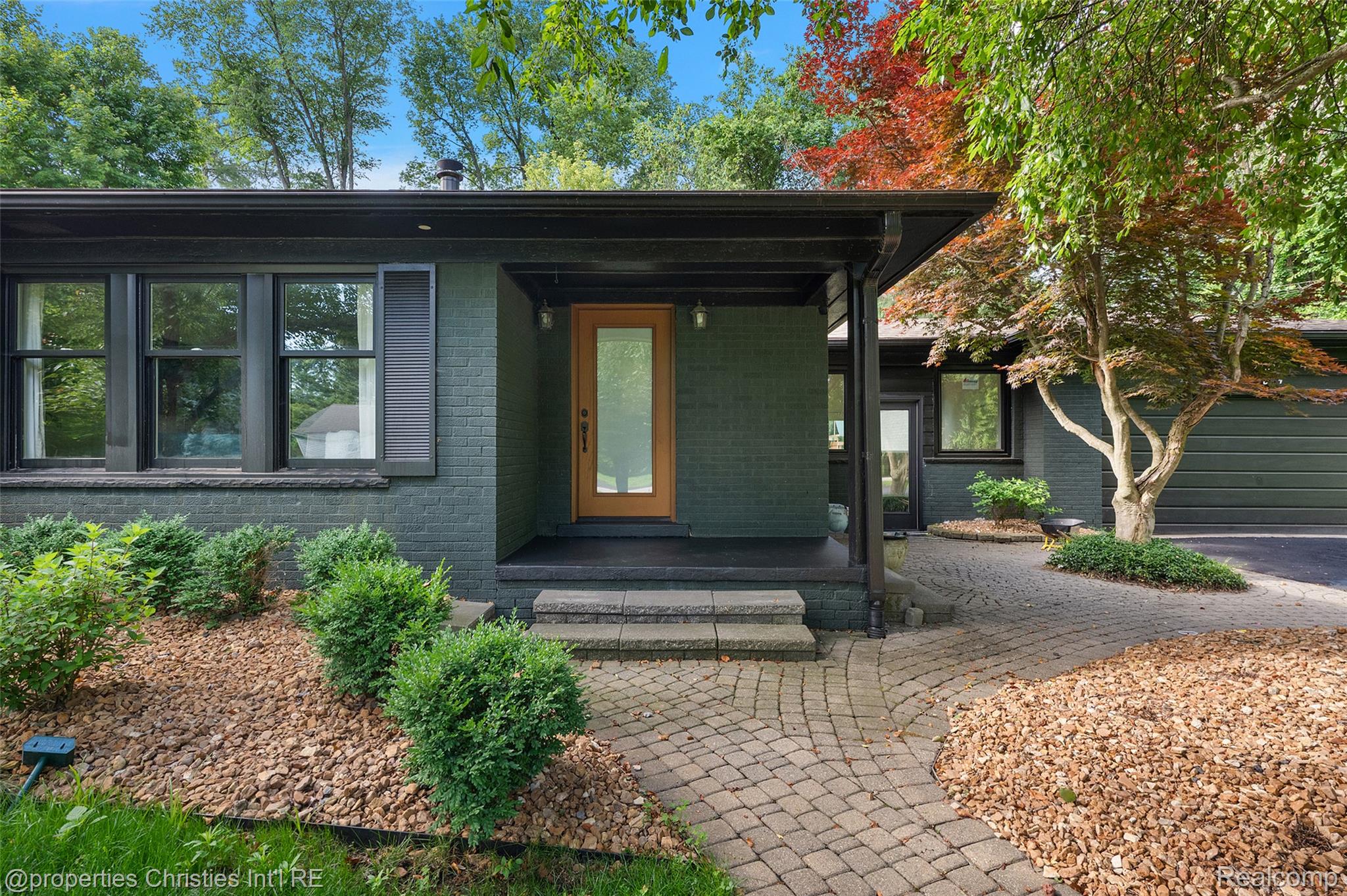 03-27331 Gardenway Rd -3.jpg