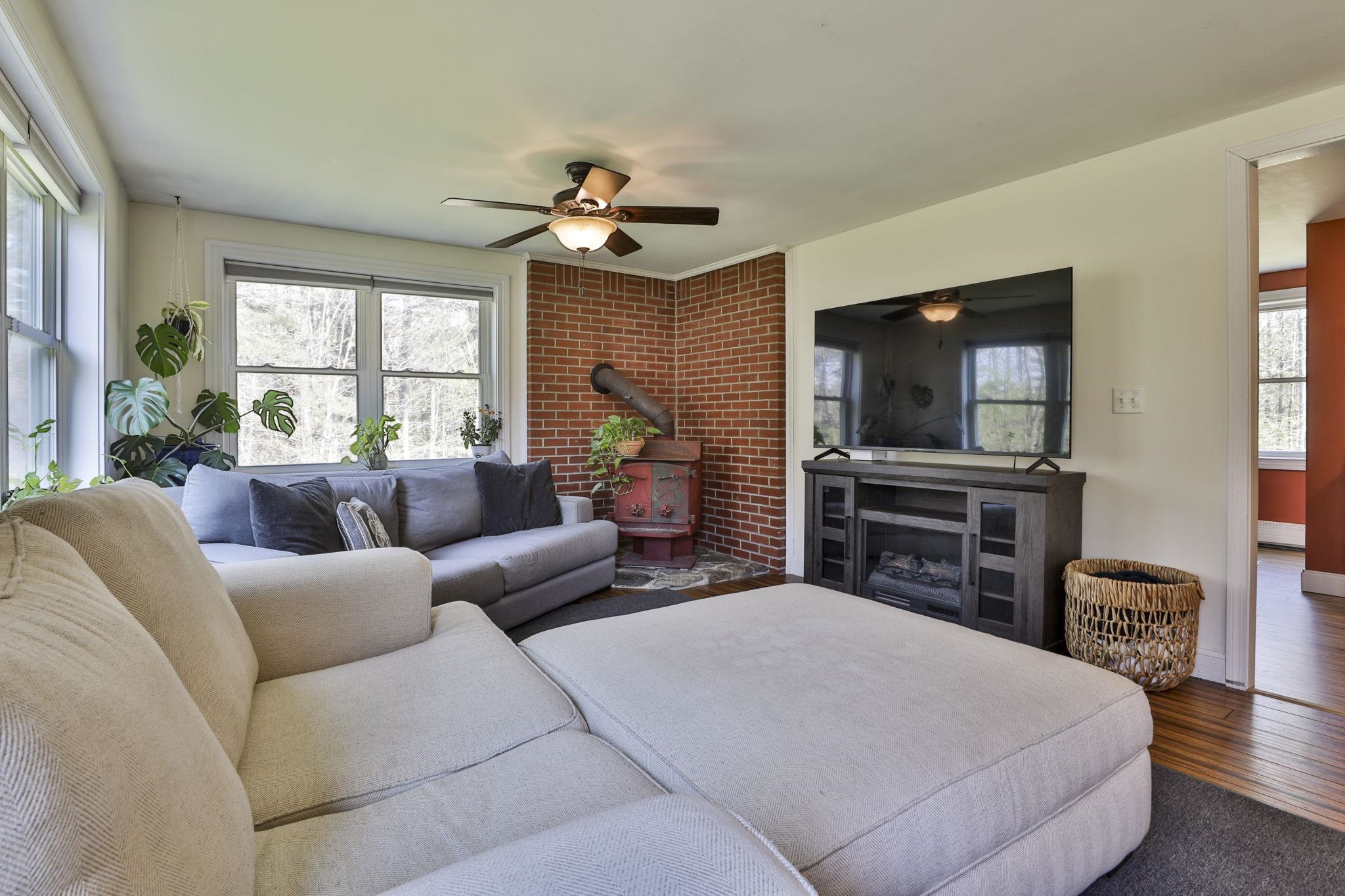 481 Lower Jaffrey Road Dublin, NH 03444 - Photo 20 of 48