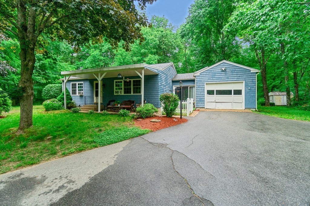 97 Pierce Road West Brookfield, MA 01585 - Photo 1 of 40 Gallery Image 1
