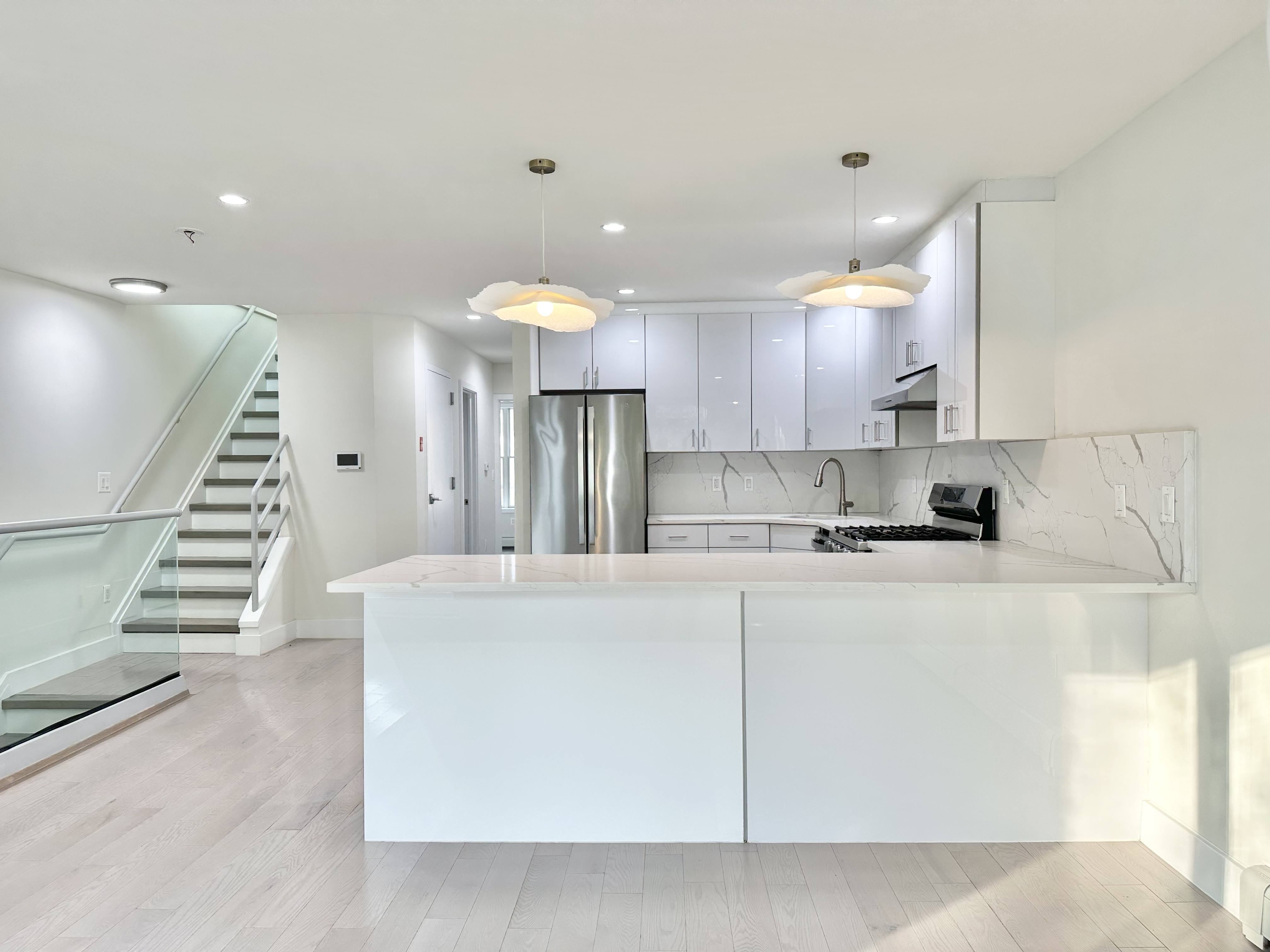19-25 22nd Road, Unit 2 Queens, NY 11105 - Photo 3 of 10