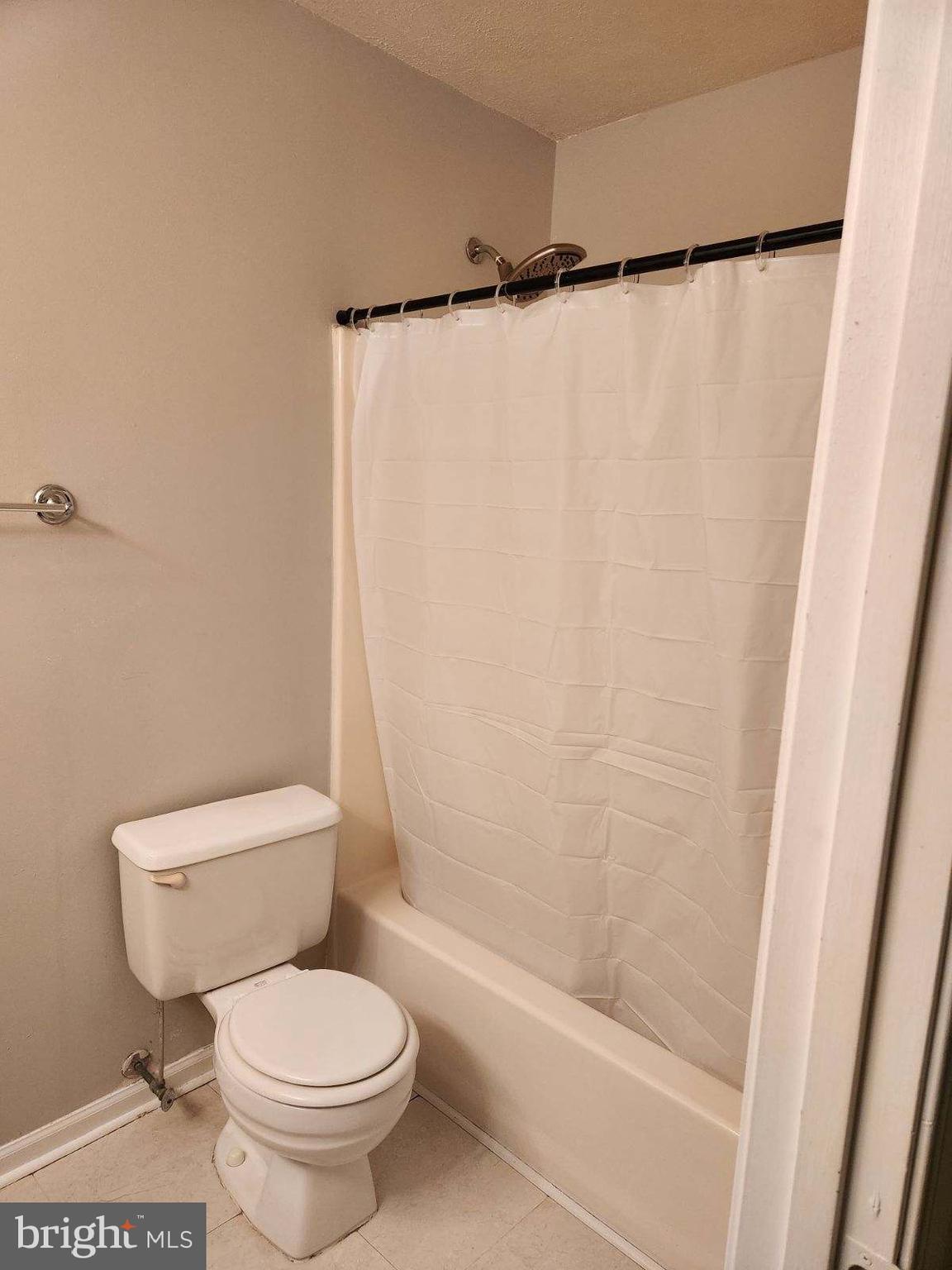 17989 Possum Point Road Dumfries, VA 22026 - Photo 33 of 33 Bathroom #2