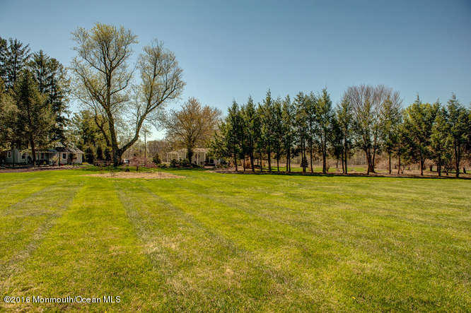 52 Polhemustown Road Allentown, NJ 08501 - Photo 15 of 30 52 Polhemustown Rd Allentown-small-041-3