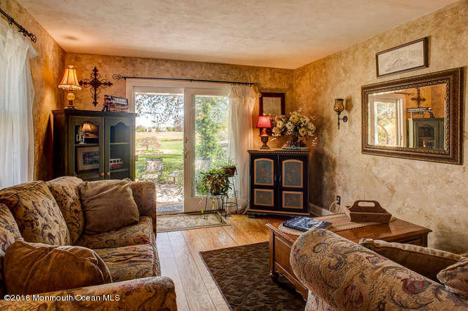 52 Polhemustown Road Allentown, NJ 08501 - Photo 24 of 30 52 Polhemustown Rd Allentown-small-016-4
