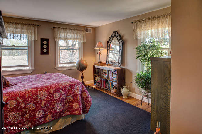 52 Polhemustown Road Allentown, NJ 08501 - Photo 26 of 30 52 Polhemustown Rd Allentown-small-020-6