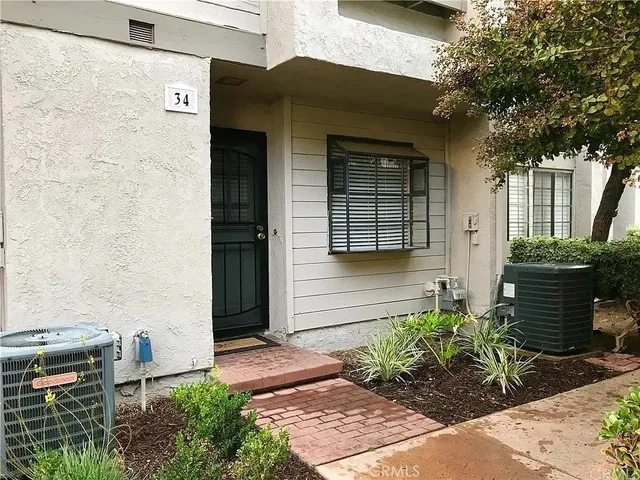 $3,000 | 2220 East Chapman Avenue, Unit 34, Fullerton, CA 92831