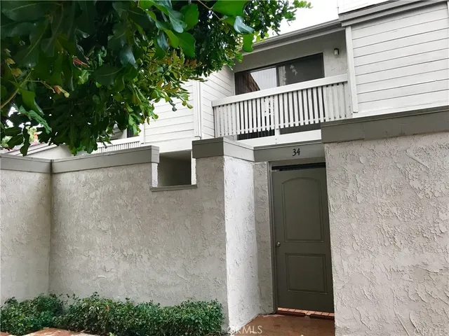$3,000 | 2220 East Chapman Avenue, Unit 34, Fullerton, CA 92831