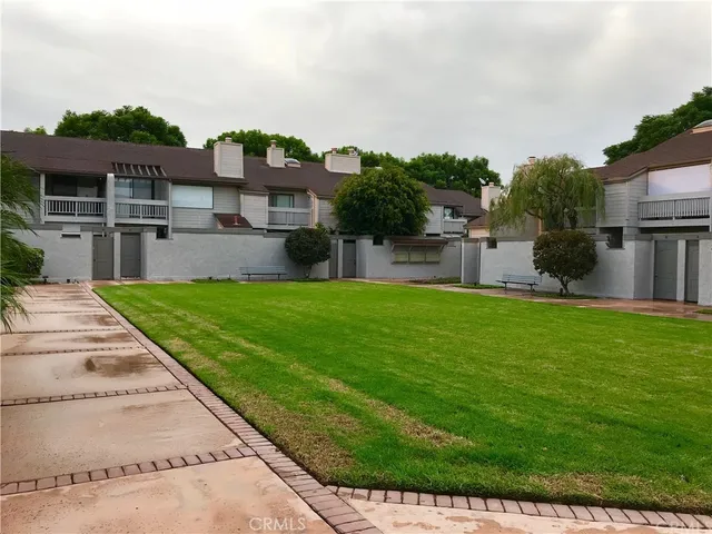 $3,000 | 2220 East Chapman Avenue, Unit 34, Fullerton, CA 92831