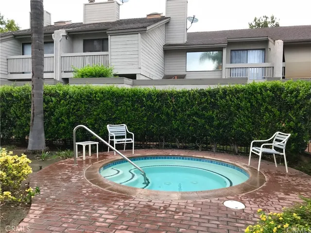 $3,000 | 2220 East Chapman Avenue, Unit 34, Fullerton, CA 92831