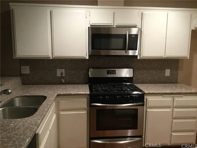 $3,000 | 2220 East Chapman Avenue, Unit 34, Fullerton, CA 92831