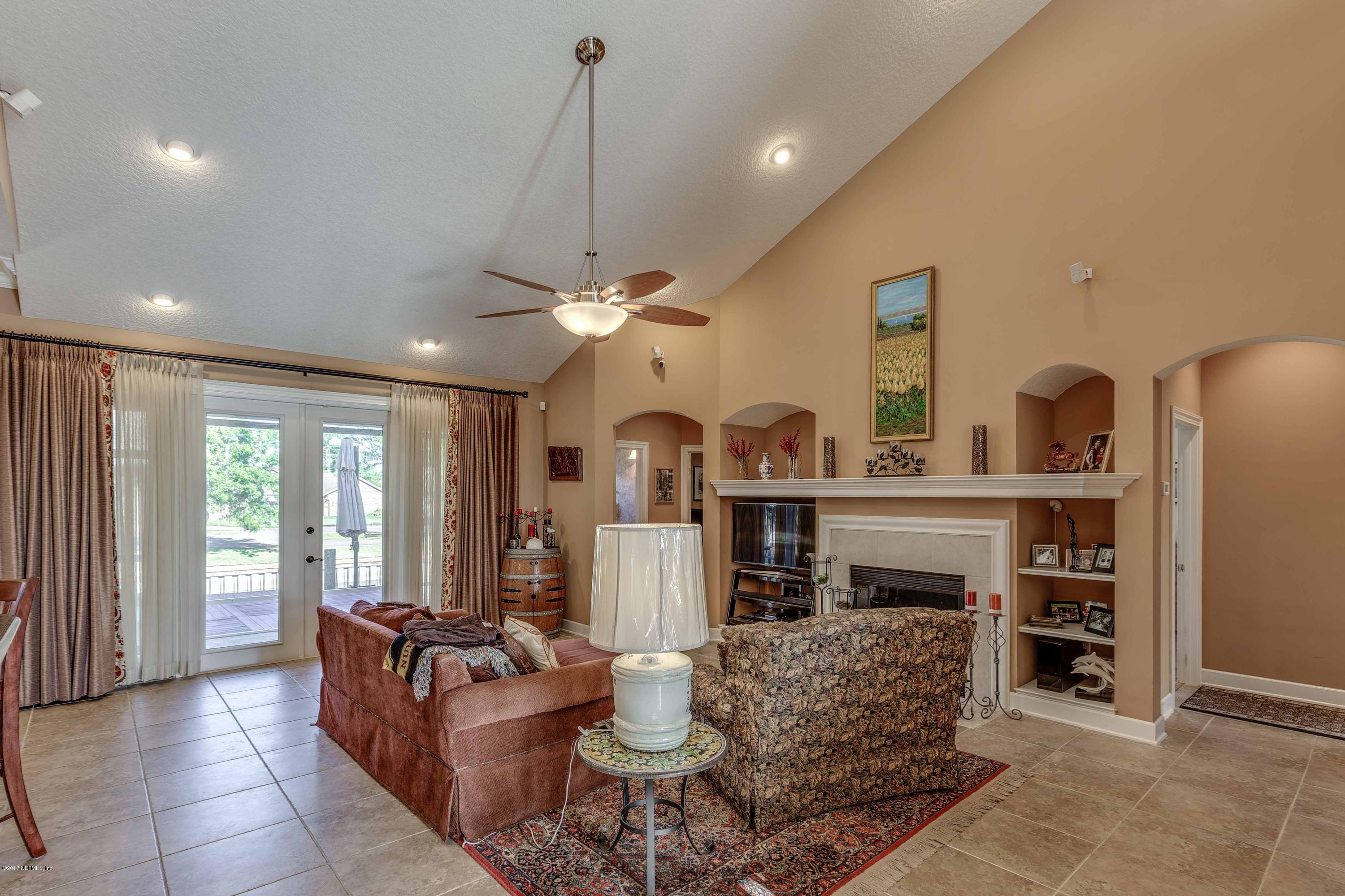 2116 Romeo Point Lane Fleming Island, FL 32003 - Photo 11 of 30 Family Room