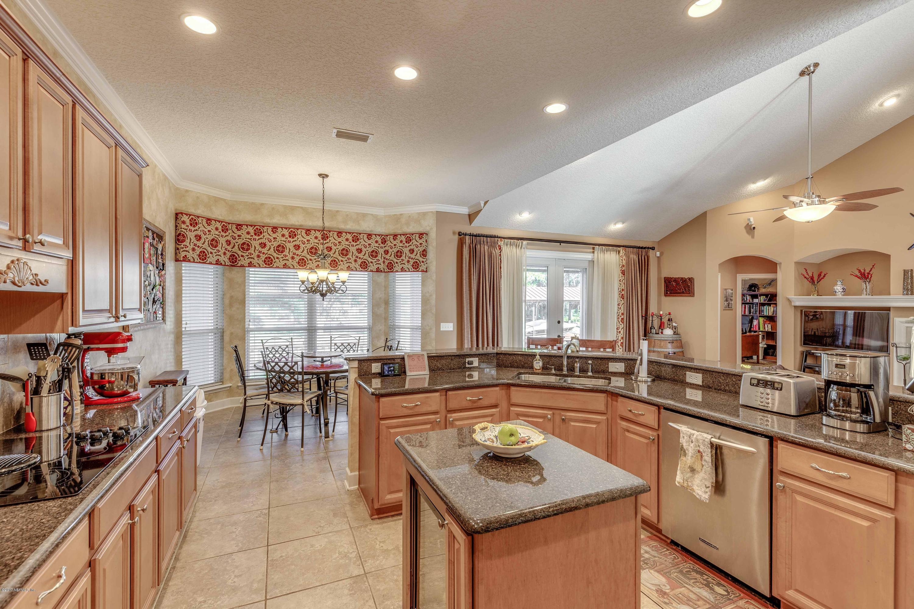 Kitchen_