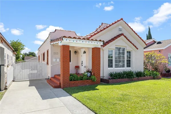 $998,888 | 8446 California Avenue, South Gate, CA 90280