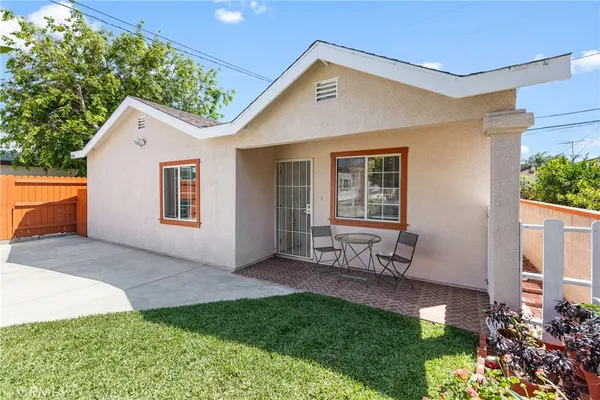 $998,888 | 8446 California Avenue, South Gate, CA 90280