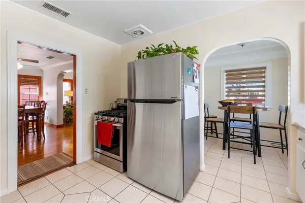 $998,888 | 8446 California Avenue, South Gate, CA 90280
