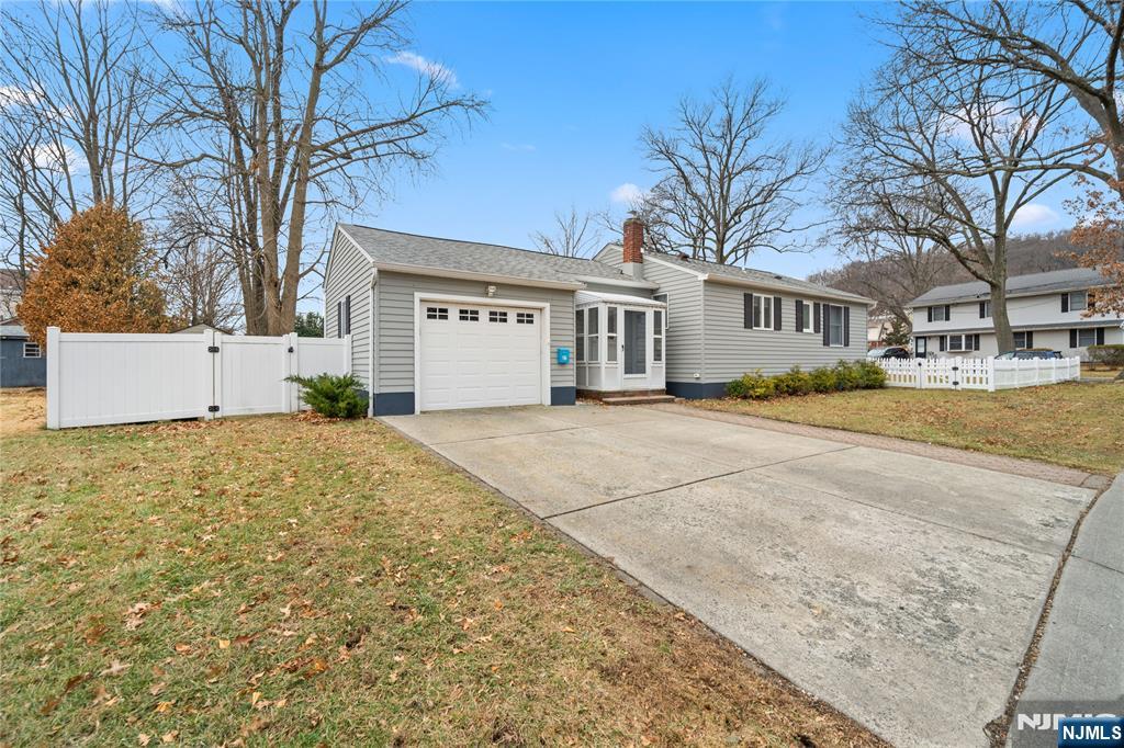 27 Garrabrant Road Clifton, NJ 07013 - Photo 24 of 24