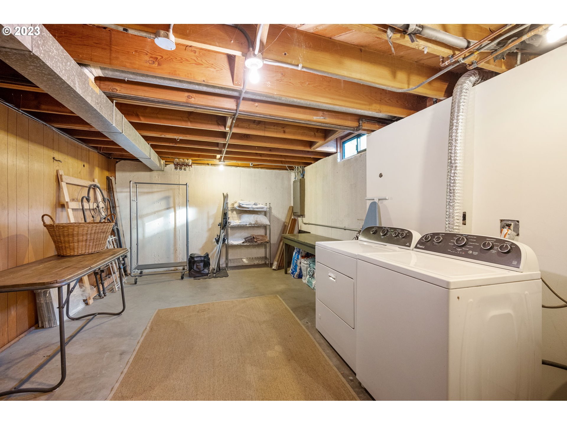 4020 Northeast Rosa Parks Way Portland, OR 97211 - Photo 35 of 48 a utility room with dryer and washer