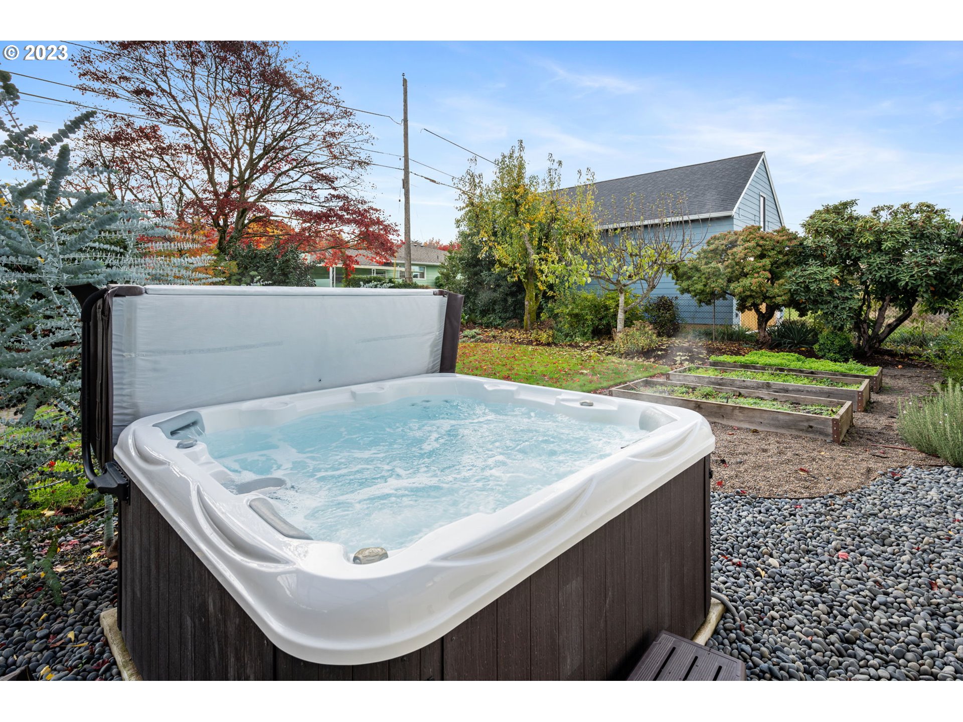 4020 Northeast Rosa Parks Way Portland, OR 97211 - Photo 44 of 48 a view of a backyard