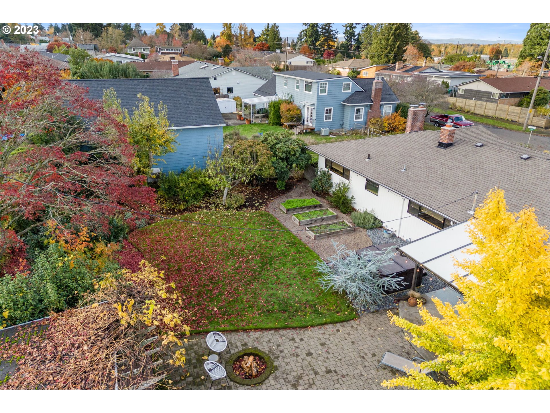 4020 Northeast Rosa Parks Way Portland, OR 97211 - Photo 46 of 48 an aerial view of a house with a lake view