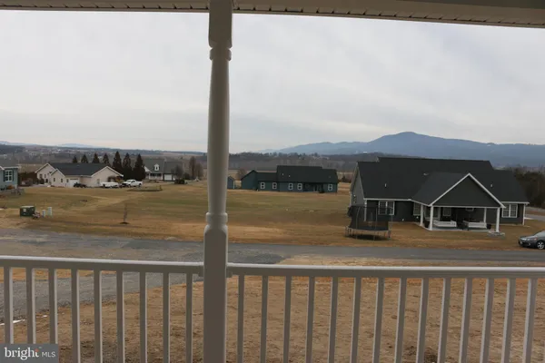 $345,000 | 10 Earhart Court, Petersburg, WV 26847