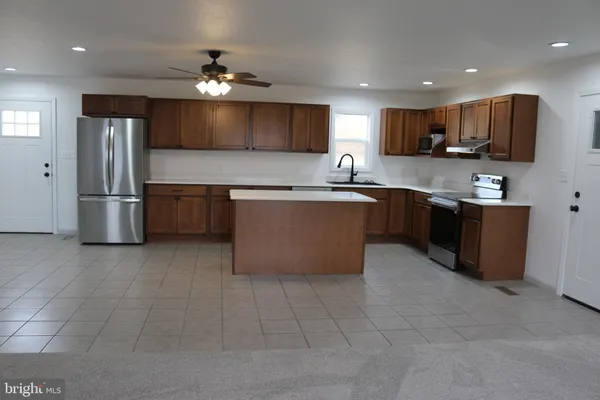$345,000 | 10 Earhart Court, Petersburg, WV 26847