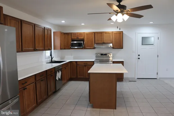 $345,000 | 10 Earhart Court, Petersburg, WV 26847