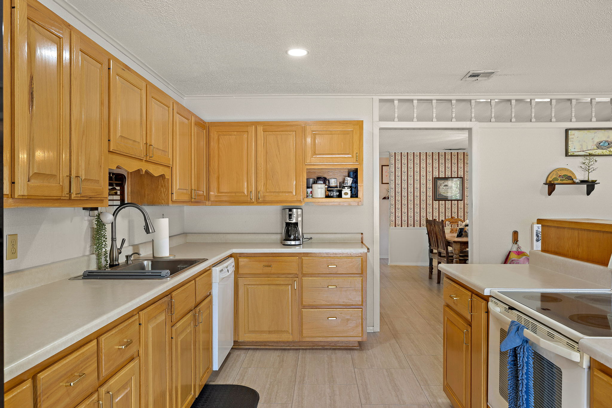 605 Parkway Street Georgetown, TX 78628 - Photo 11 of 31