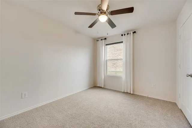 $1,995 | 1802 Aslynn Circle, Aubrey, TX 76227