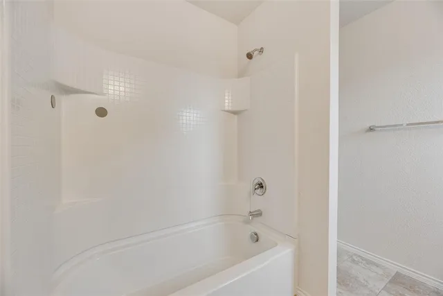 $1,995 | 1802 Aslynn Circle, Aubrey, TX 76227