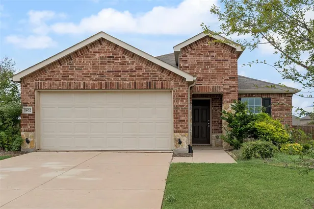 $1,995 | 1802 Aslynn Circle, Aubrey, TX 76227