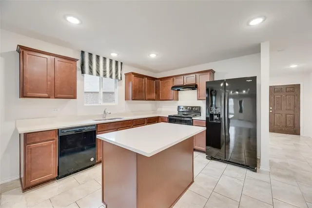 $1,995 | 1802 Aslynn Circle, Aubrey, TX 76227