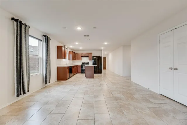 $1,995 | 1802 Aslynn Circle, Aubrey, TX 76227