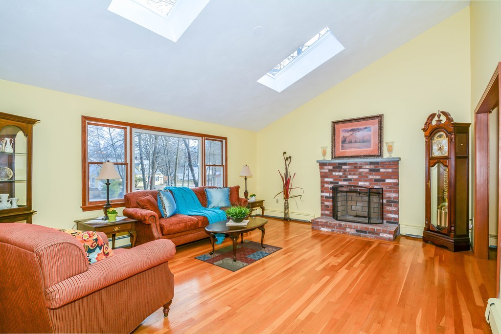 48 Chestnut Road Reading, MA 01867 - Photo 2 of 29 Gallery Image 2