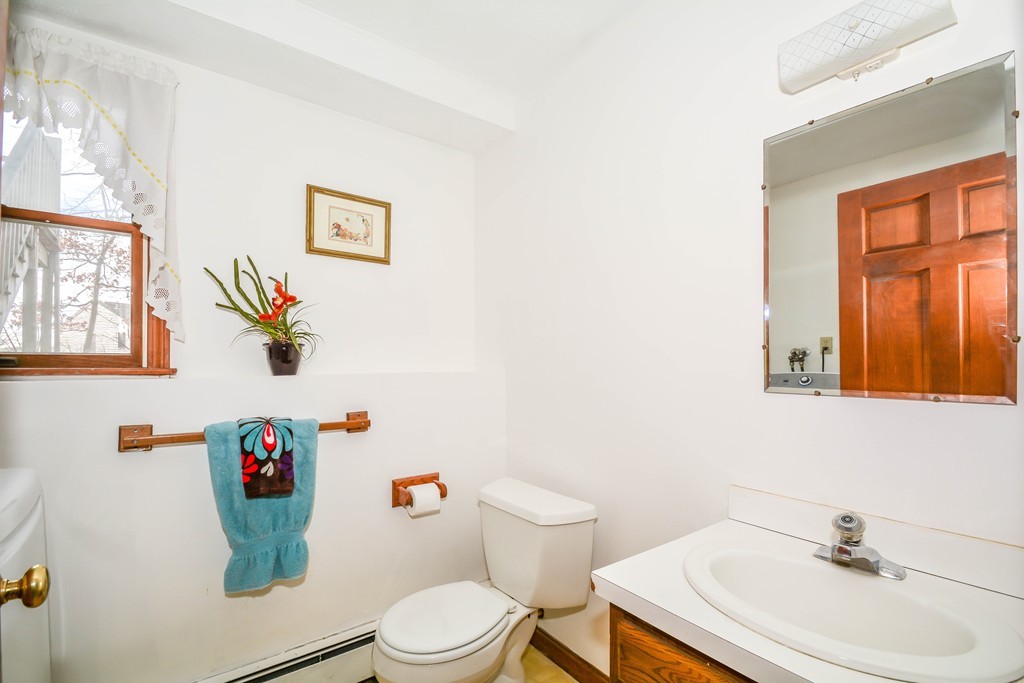 48 Chestnut Road Reading, MA 01867 - Photo 23 of 29 Gallery Image 23