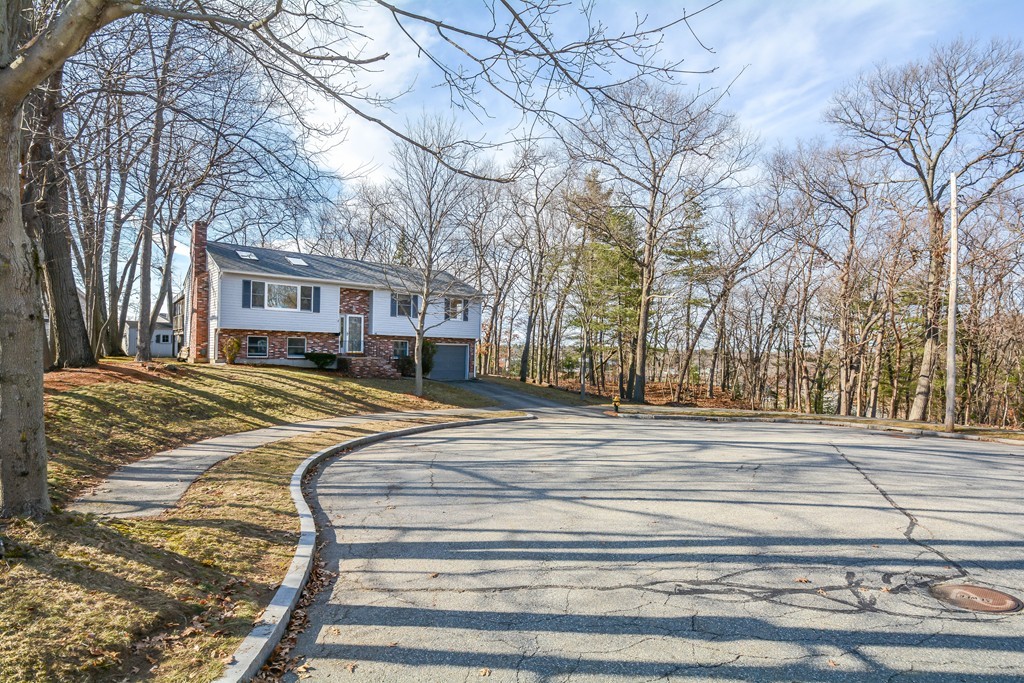 48 Chestnut Road Reading, MA 01867 - Photo 28 of 29 Gallery Image 28