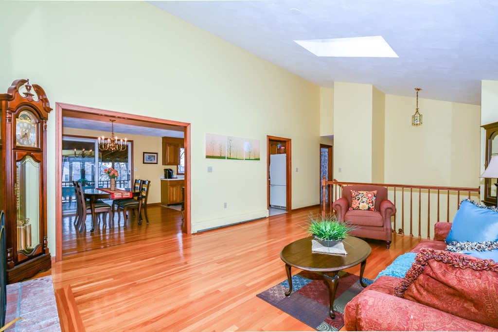 48 Chestnut Road Reading, MA 01867 - Photo 5 of 29 Gallery Image 5