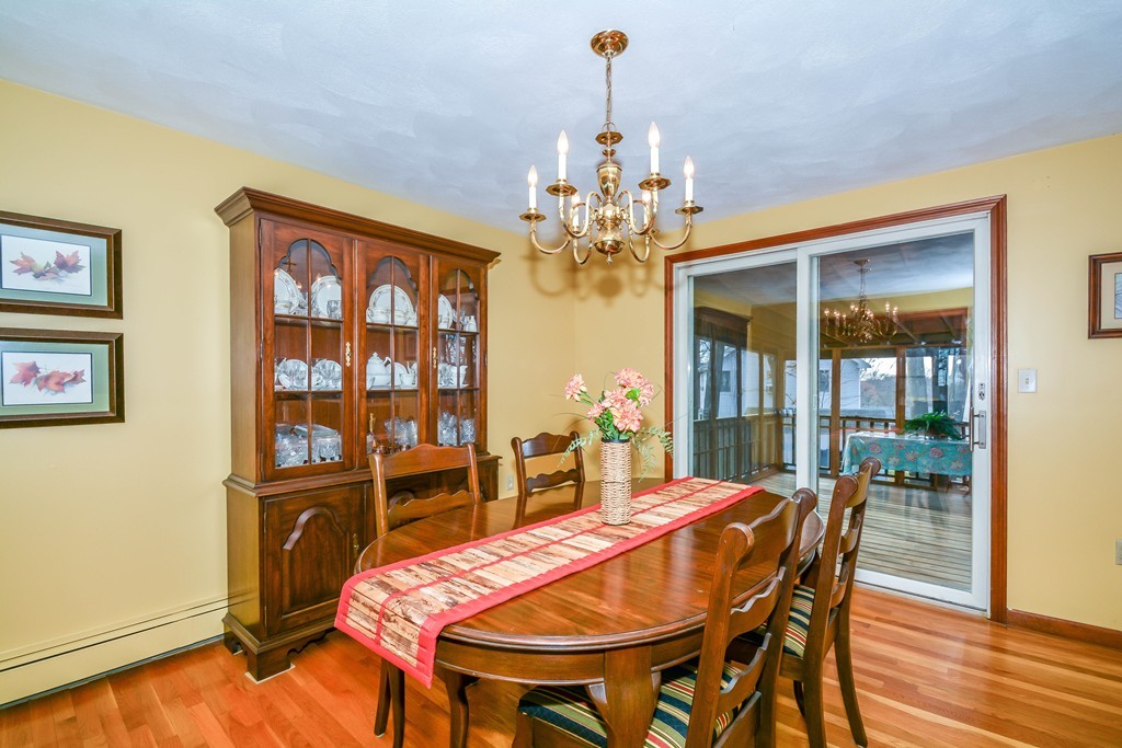 48 Chestnut Road Reading, MA 01867 - Photo 6 of 29 Gallery Image 6