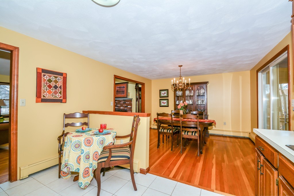 48 Chestnut Road Reading, MA 01867 - Photo 10 of 29 Gallery Image 10