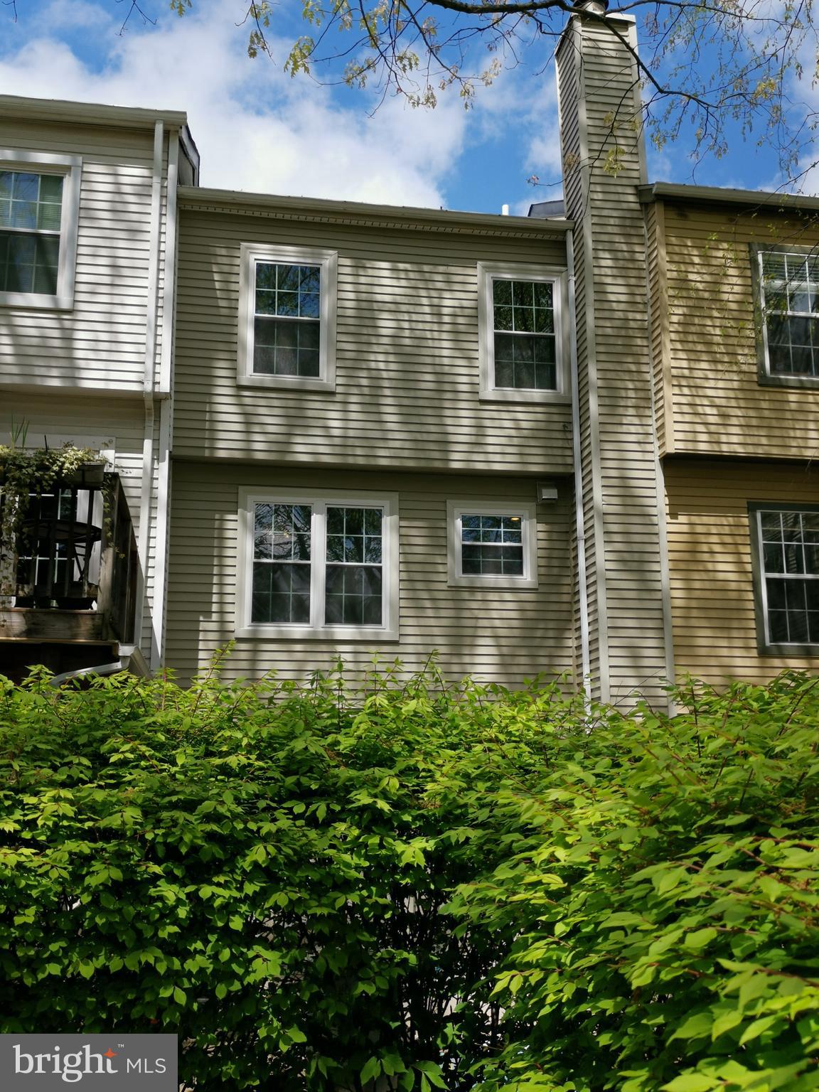 2322 Hunters Square Court Reston, VA 20191 - Photo 27 of 29