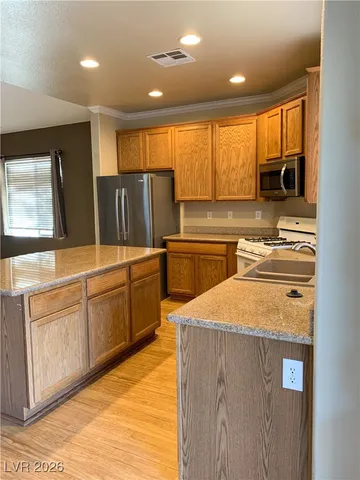 $2,145 | 6204 Lavender Cloud Place, Las Vegas, NV 89122